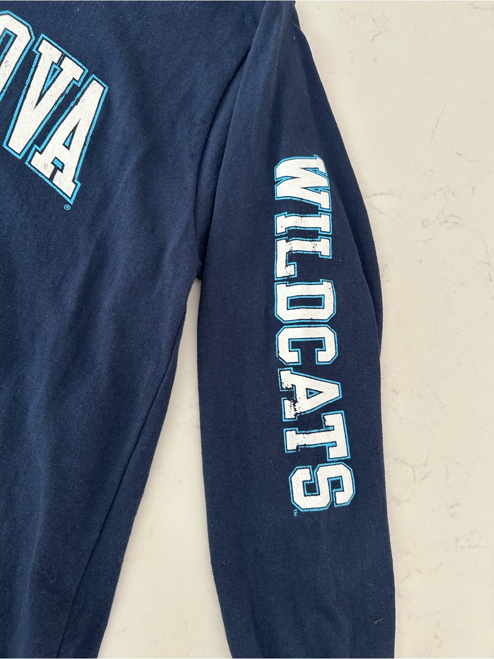 Villanova Wildcats navy blue cotton Crewneck long sleeve youth size medium - Picture 2 of 3